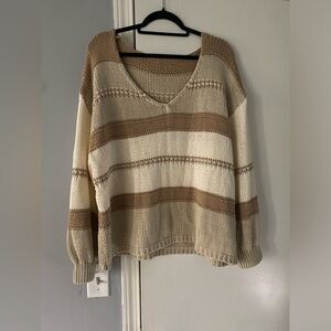 Beautiful off-white beige and tan striped V-neck pullover sweater size XL